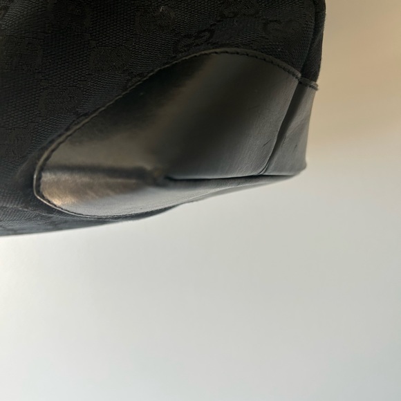 ‼️SOLD‼️😍Authentic GUCCI Black leather and Canvas GG front pocket Tote. - Picture 5 of 12